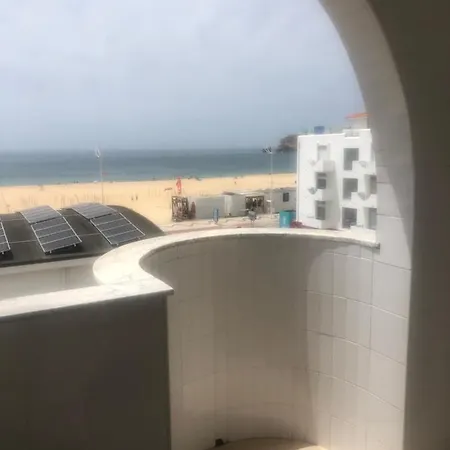 7 Saias - Centro 3* Nazaré