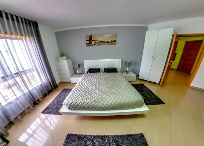 7 Saias - Centro Konukevi 3*